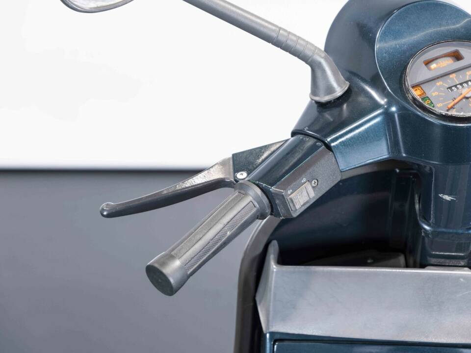 Afbeelding 10/36 van Piaggio DUMMY (1990)