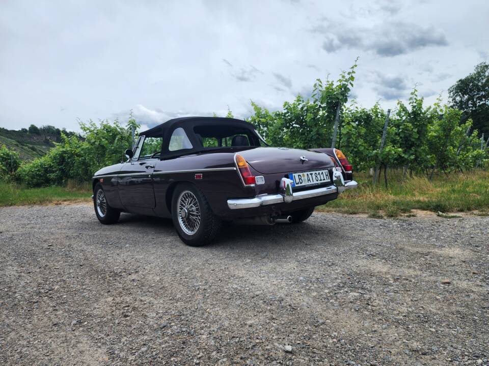 Image 38/55 of MG MGB (1969)