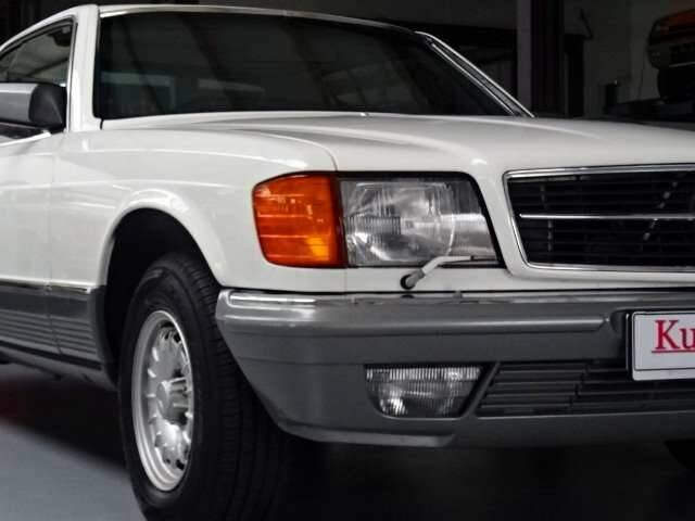 Image 2/36 de Mercedes-Benz 500 SEC (1984)