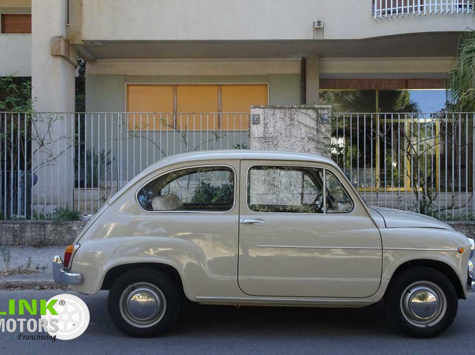 Image 6/10 of FIAT 600 D (1965)