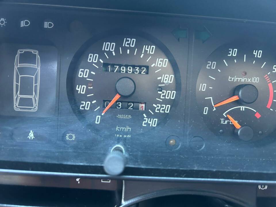 Afbeelding 27/39 van Citroën CX 25 GTI Turbo 2 (1987)