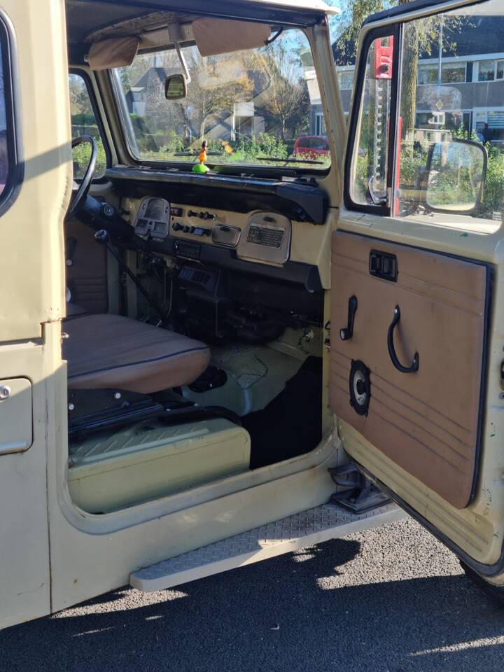 Bild 6/18 von Toyota Land Cruiser BJ 43 (1978)