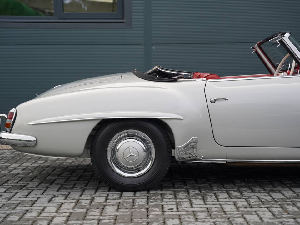 Image 23/50 of Mercedes-Benz 190 SL (1960)