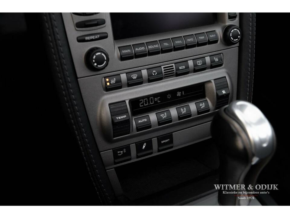 Bild 10/18 von Porsche 911 Carrera S (2005)