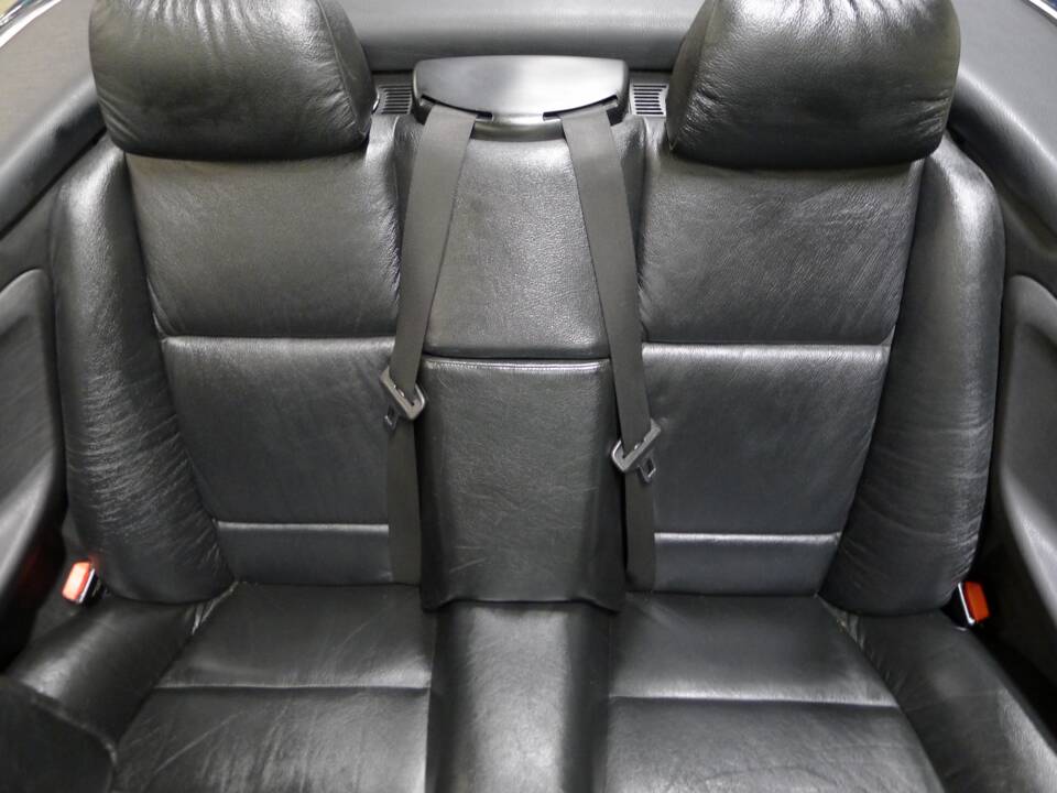 Imagen 34/35 de BMW 328i (1996)