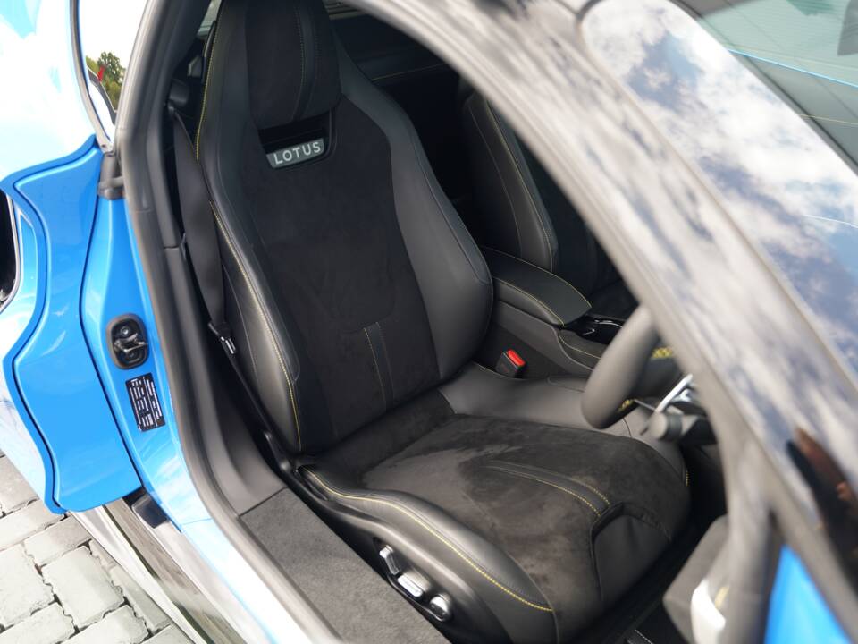 Bild 13/50 von Lotus Emira (2023)