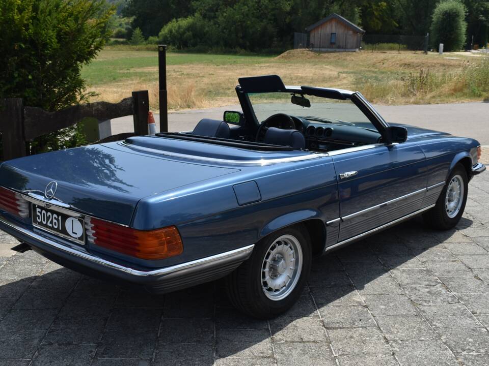 Image 4/25 de Mercedes-Benz 450 SL (1980)
