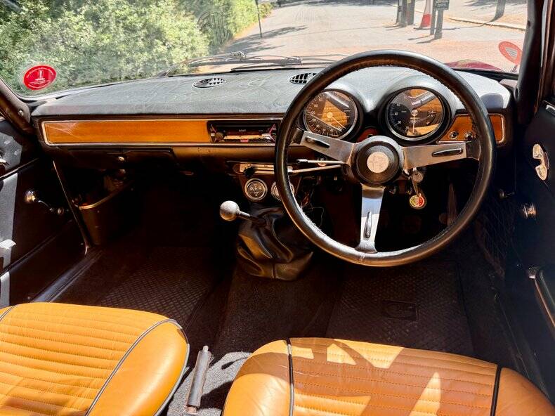 Image 42/48 of Alfa Romeo Giulia 1600 GT Junior (1972)