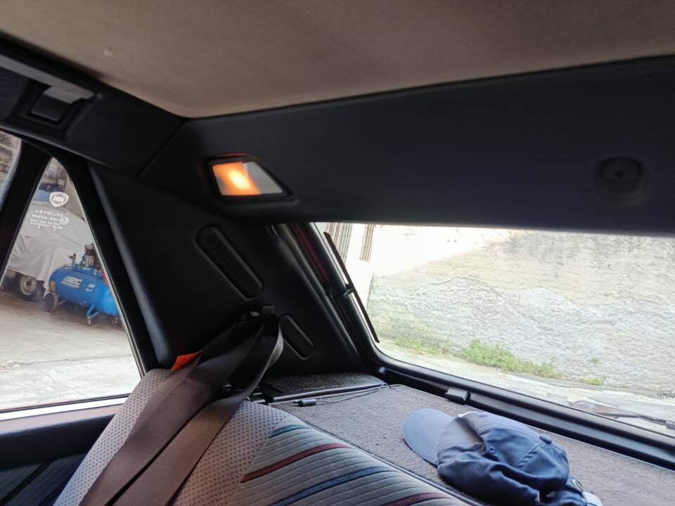 Afbeelding 45/61 van Lancia Delta GT i.e. (1989)
