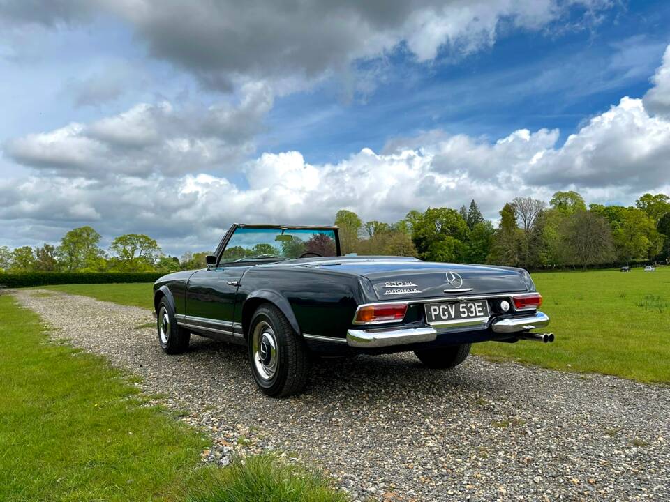 Image 12/50 de Mercedes-Benz 230 SL (1967)