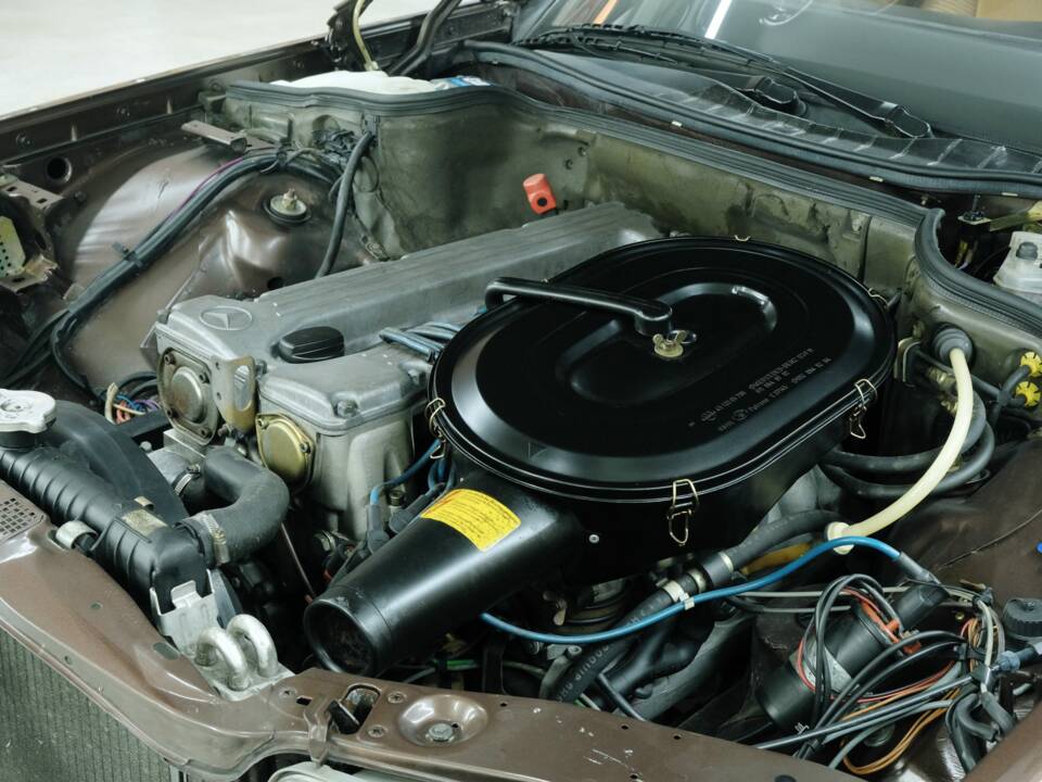 Bild 20/50 von Mercedes-Benz 280 SEL (1983)
