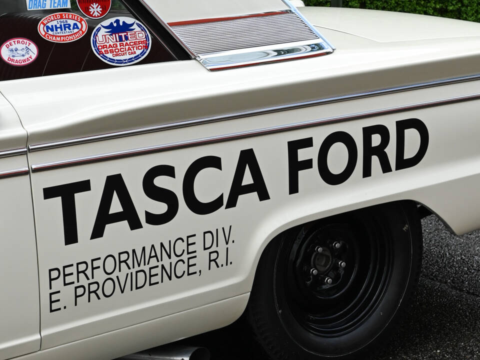 Image 25/70 of Ford Fairlane 500 (1963)