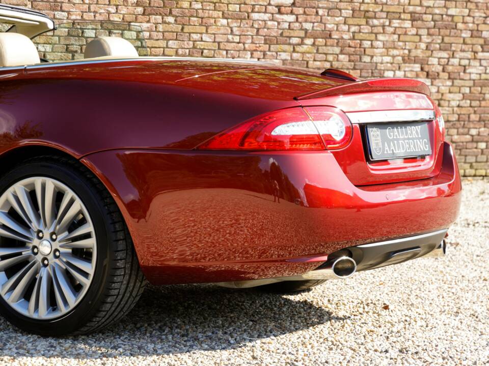 Image 34/50 of Jaguar XK (2011)