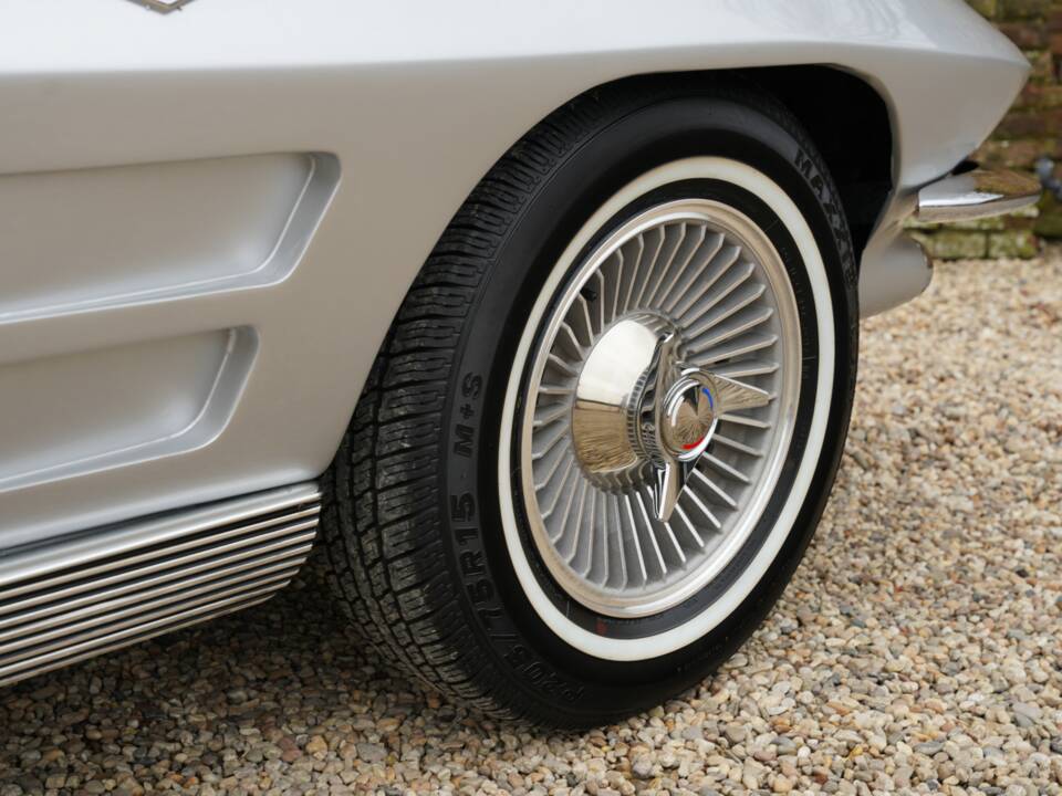 Image 36/50 of Chevrolet Corvette Sting Ray (1963)