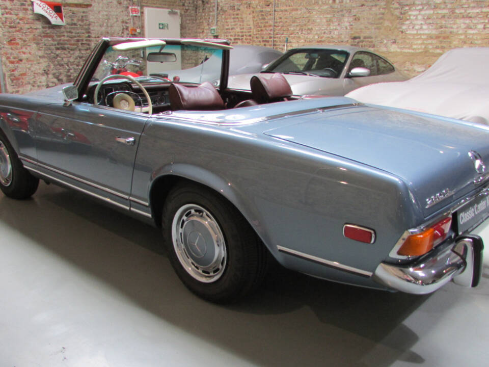 Bild 5/26 von Mercedes-Benz 280 SL (1969)