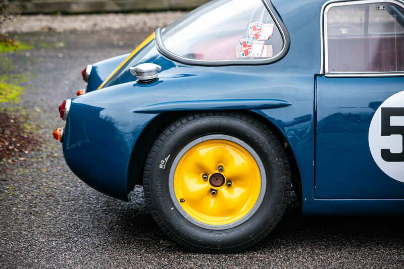 Image 39/42 of TVR Grantura (1960)