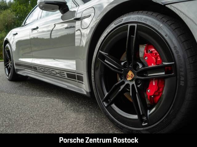 Bild 7/37 von Porsche Taycan 4S Sport Turismo (1900)