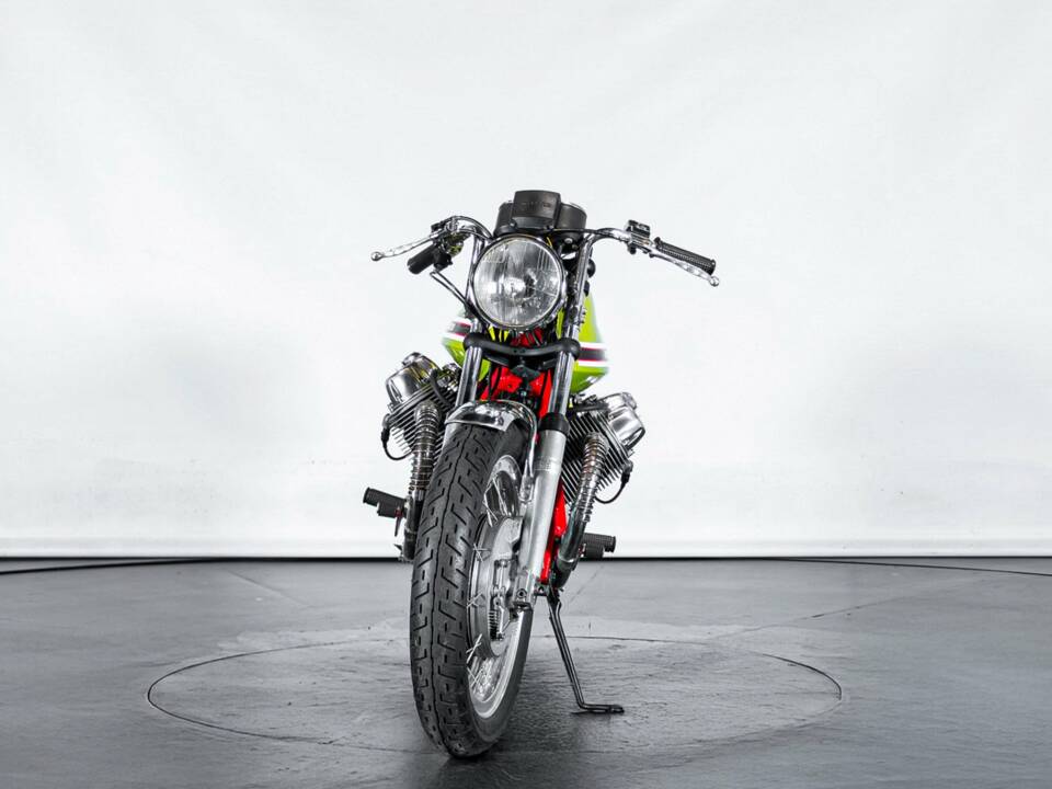 Afbeelding 6/50 van Moto Guzzi DUMMY (1972)
