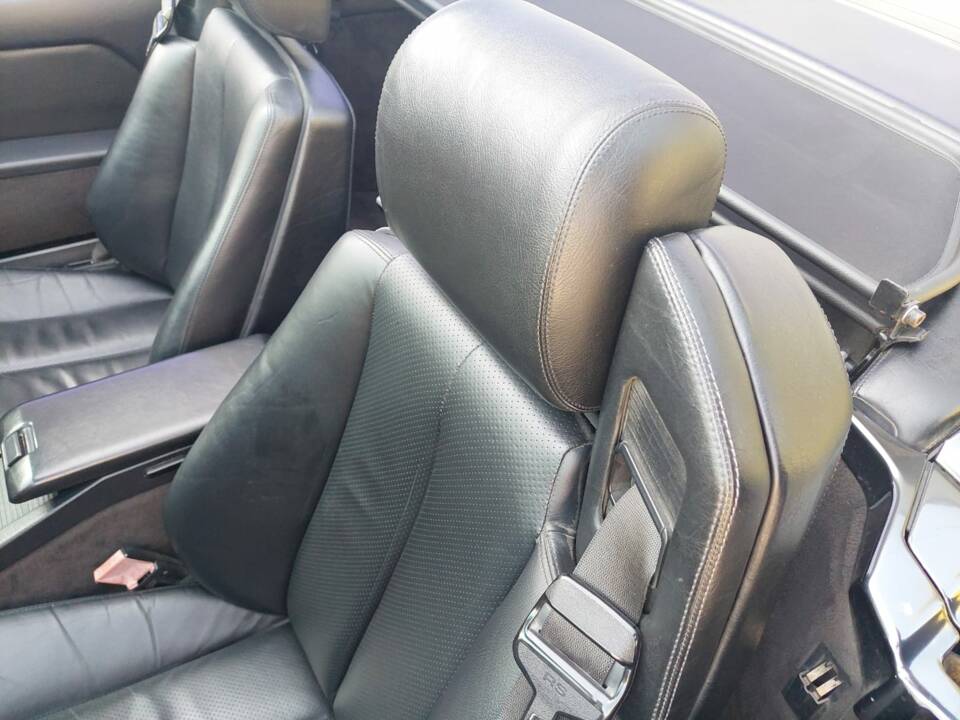 Image 16/22 of Mercedes-Benz 500 SL (1991)