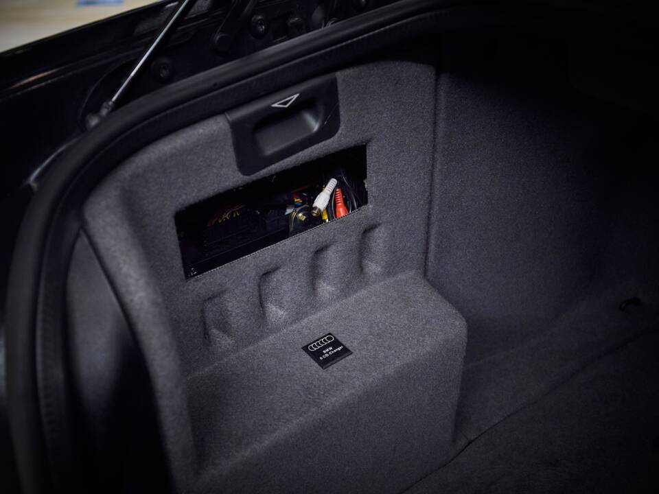 Image 41/99 of BMW M5 (2000)