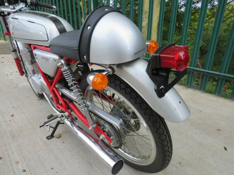 Bild 43/44 von Honda Dream 50 (1997)