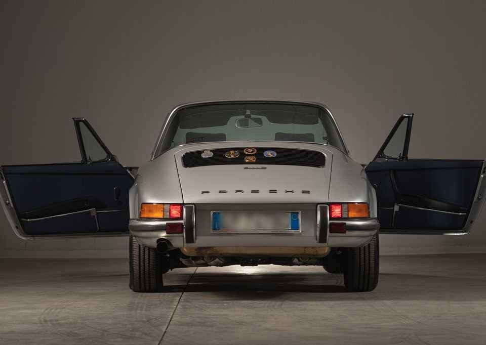 Image 16/62 of Porsche 911 2.4 E (1973)