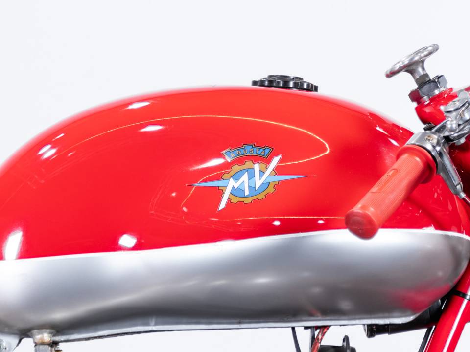 Image 18/42 de MV Agusta DUMMY (1955)