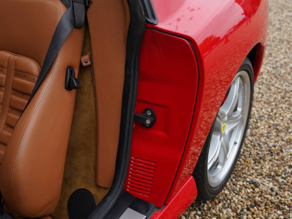 Immagine 24/50 di Ferrari 575 Superamerica F1 (2006)