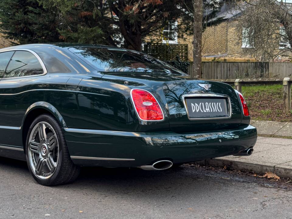 Bild 11/22 von Bentley Brooklands (2008)