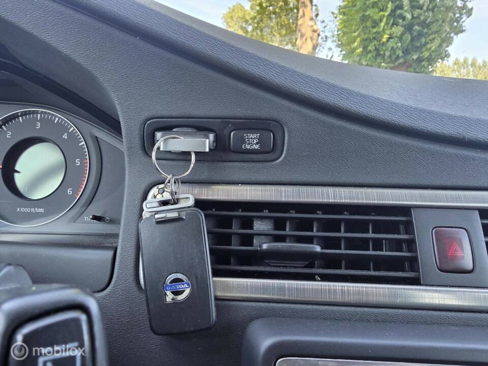 Image 26/34 of Volvo XC70 D5 (2008)