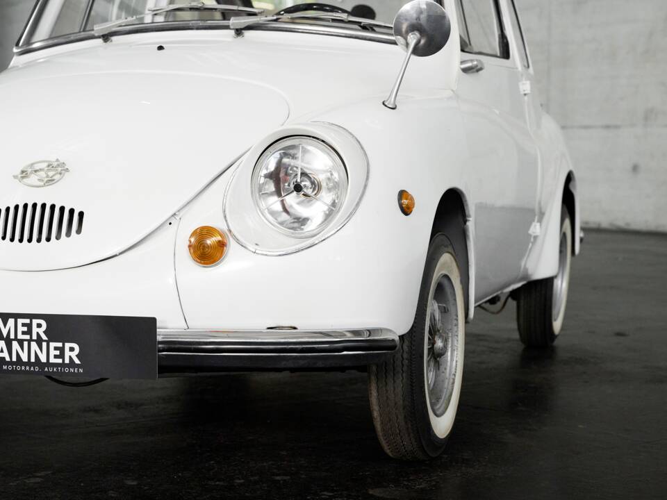 Image 26/48 of Subaru 360 (1970)