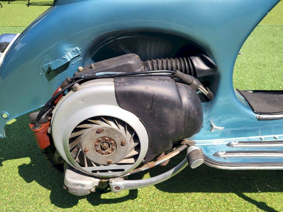 Image 24/30 of Piaggio Vespa 150 (1962)