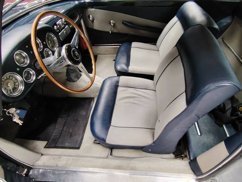 Image 41/67 of Alfa Romeo 1900 C Super Sprint Touring (1956)