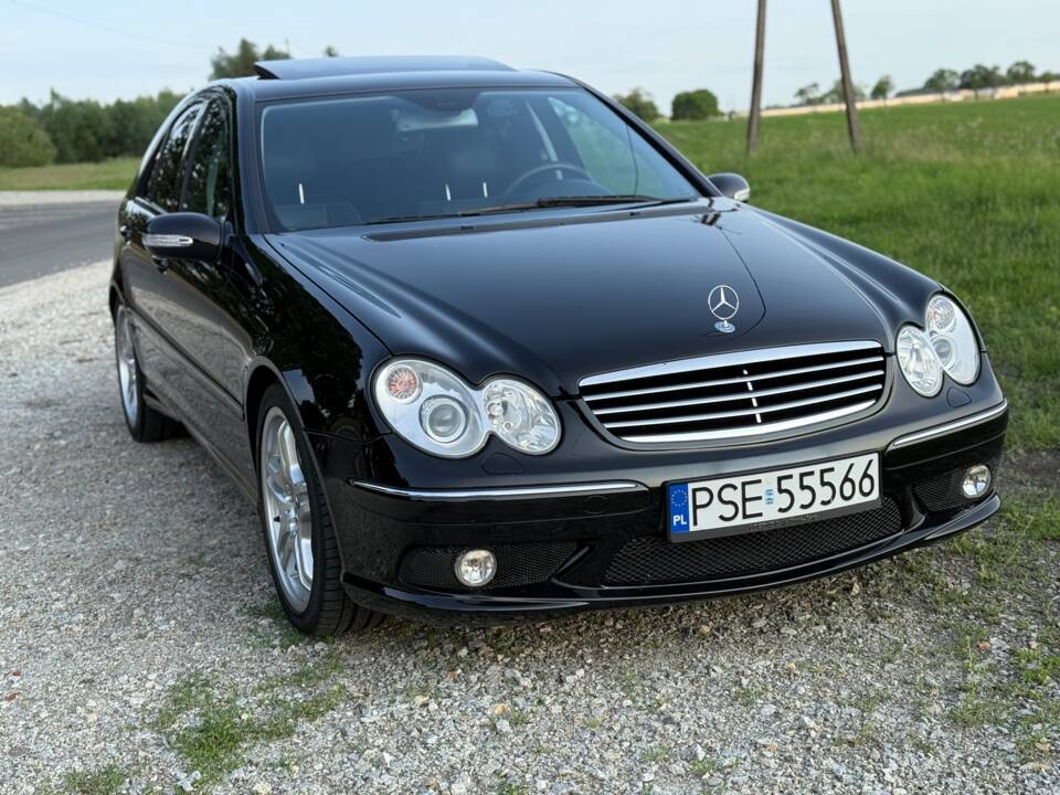 Bild 2/38 von Mercedes-Benz C 55 AMG (2004)