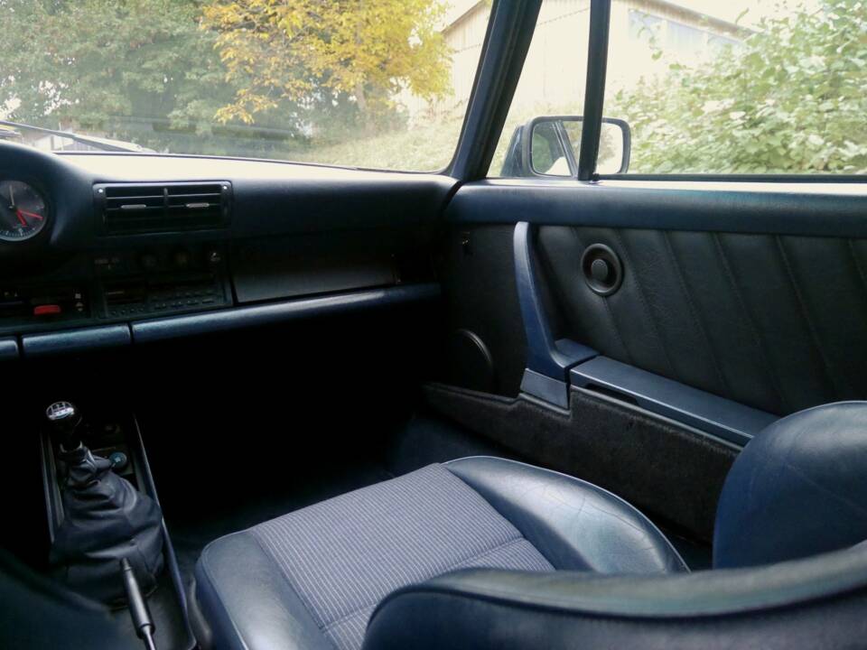 Bild 10/23 von Porsche 911 Carrera 3.2 (1985)