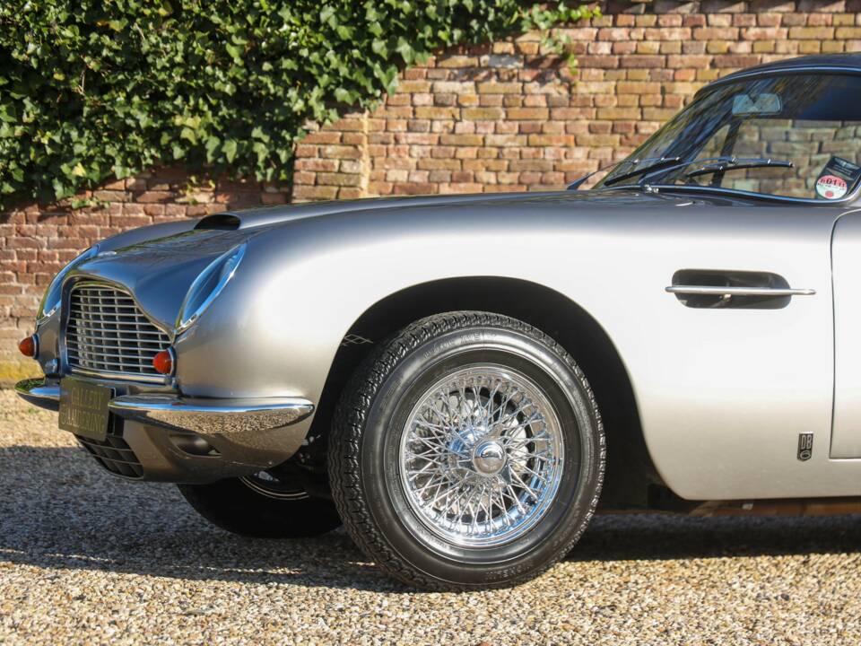 Bild 30/50 von Aston Martin DB 6 (1968)