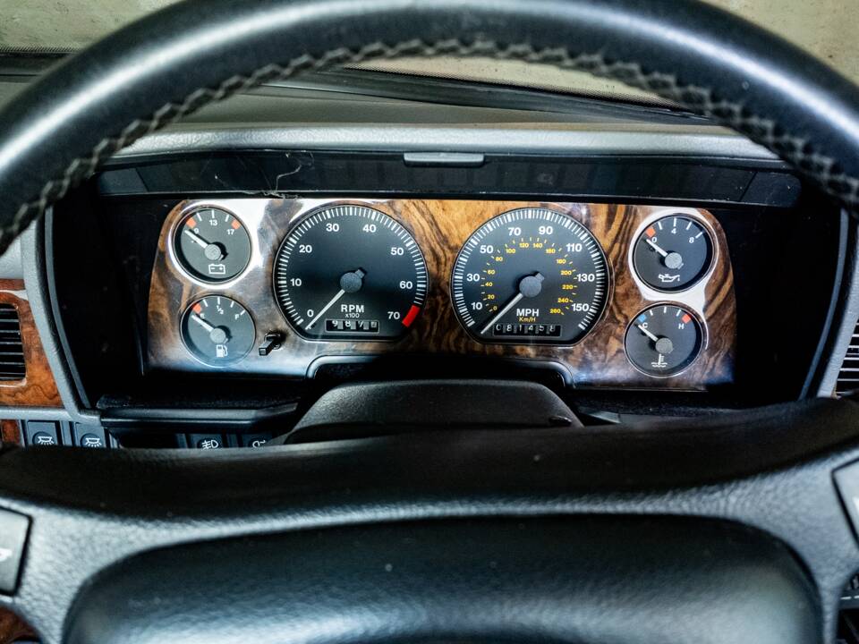 Image 20/34 of Jaguar XJS 5.3 V12 (1992)