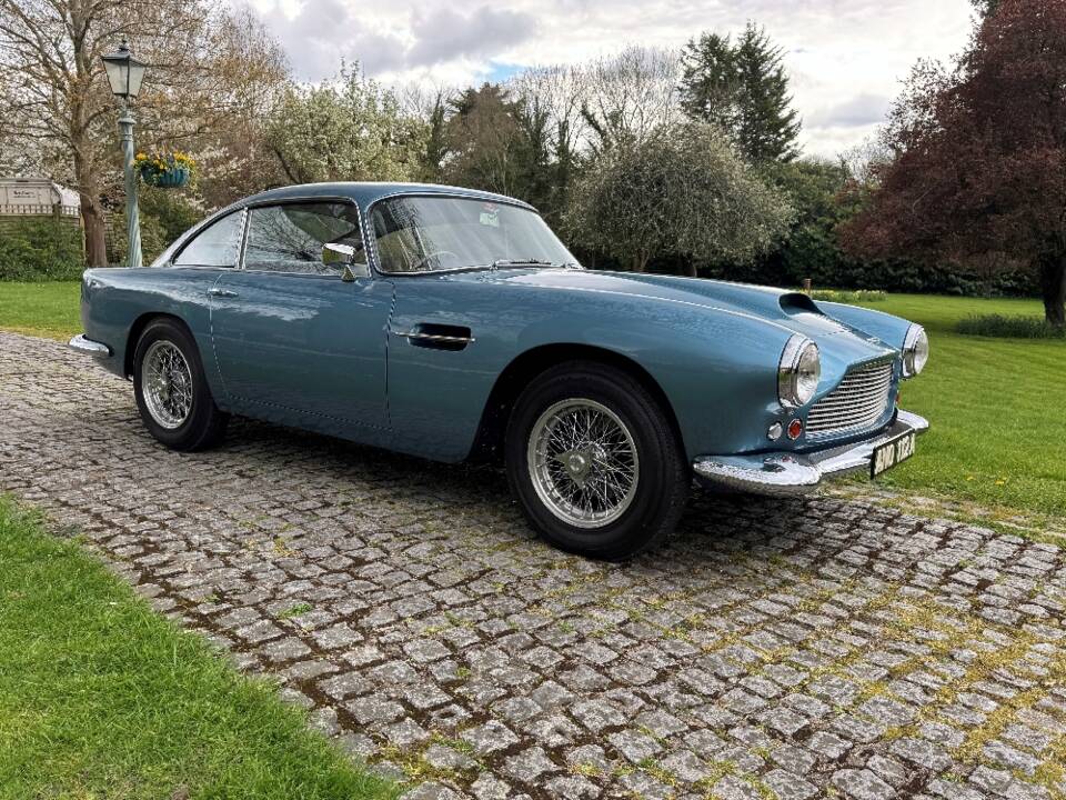 Afbeelding 4/30 van Aston Martin DB 4 (1959)