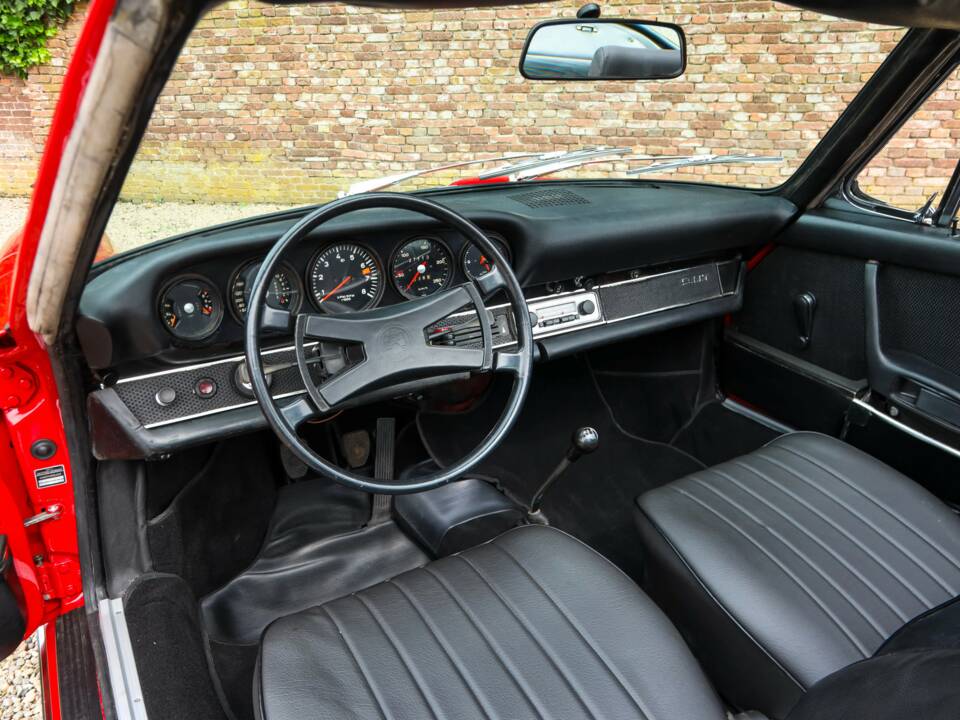 Bild 26/50 von Porsche 911 2.0 T (1970)