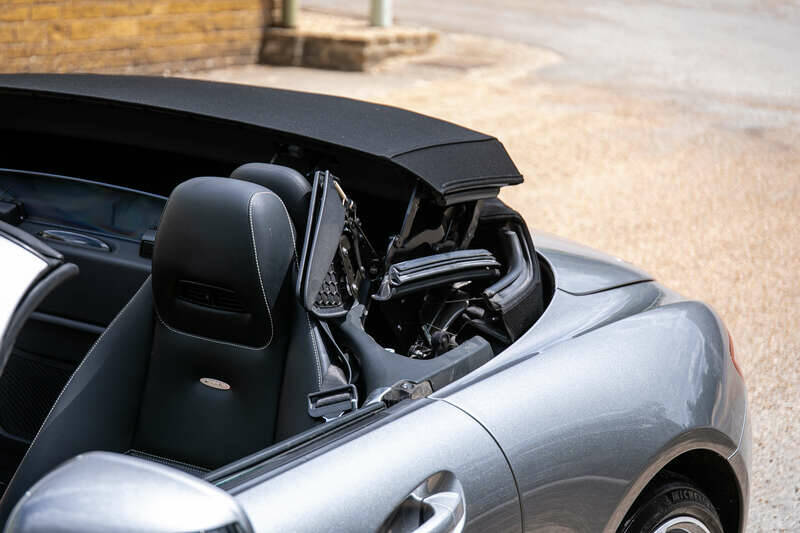 Image 15/50 of Mercedes-Benz SLS AMG Roadster (2014)