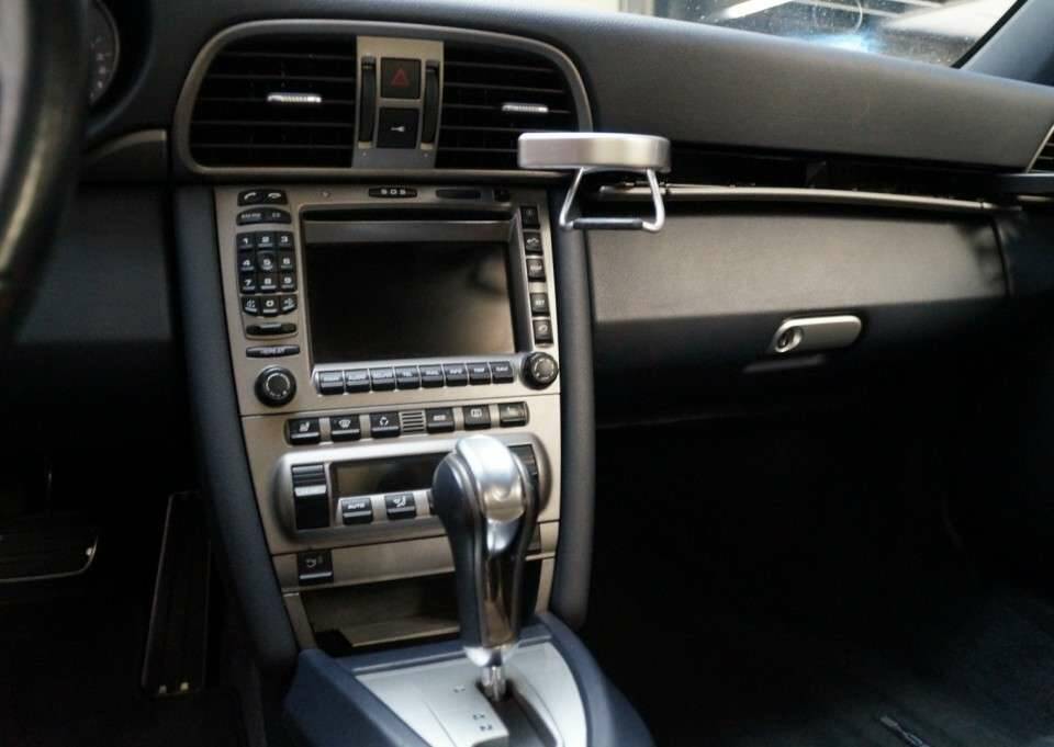 Image 8/50 de Porsche 911 Carrera (2005)