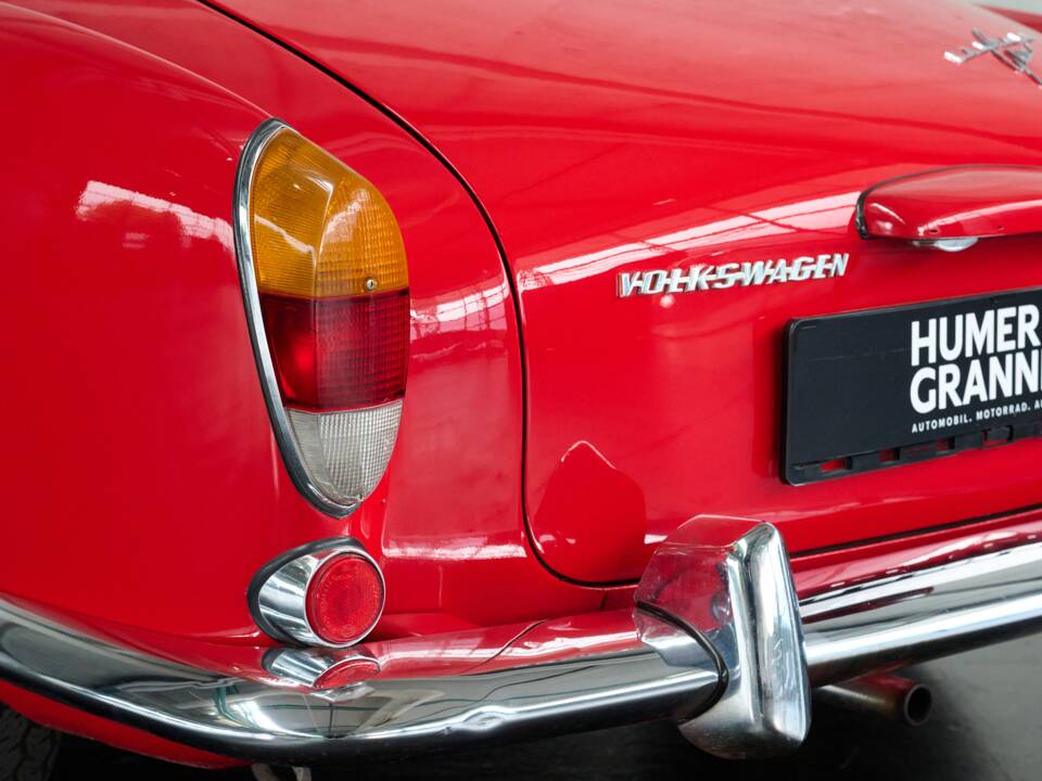 Image 18/50 of Volkswagen Karmann Ghia 1500 (1971)