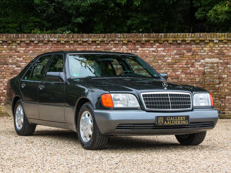 Bild 43/50 von Mercedes-Benz 400 SE (1991)