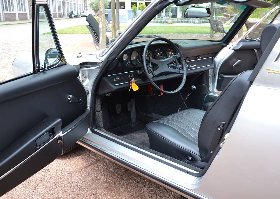 Immagine 26/31 di Porsche 911 2.2 S (1971)