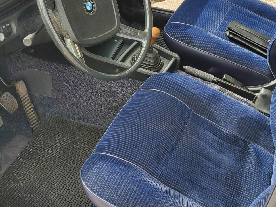 Imagen 10/11 de BMW 520 (1974)