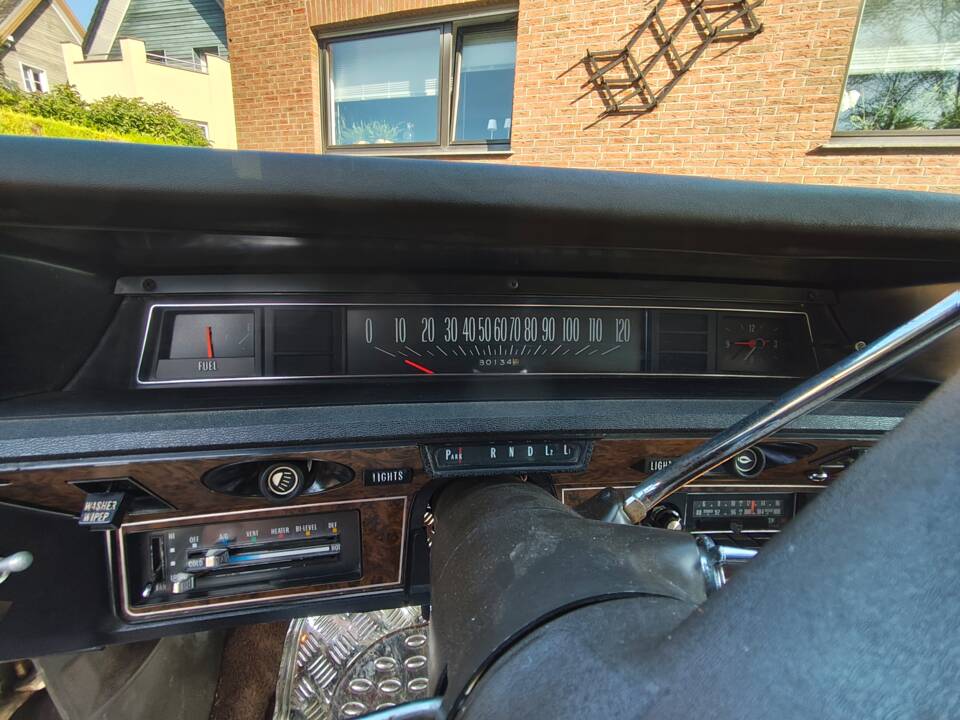 Image 9/13 of Chevrolet Caprice Estate (1973)