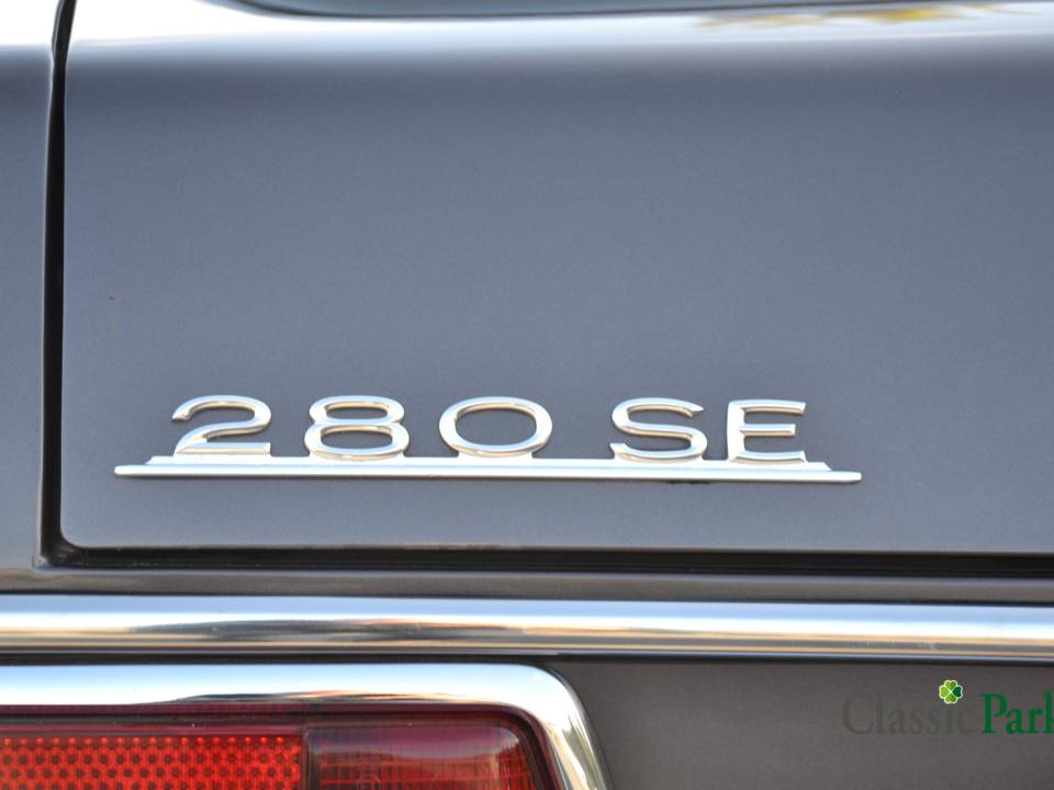 Image 47/50 of Mercedes-Benz 280 SE 4,5 (1972)