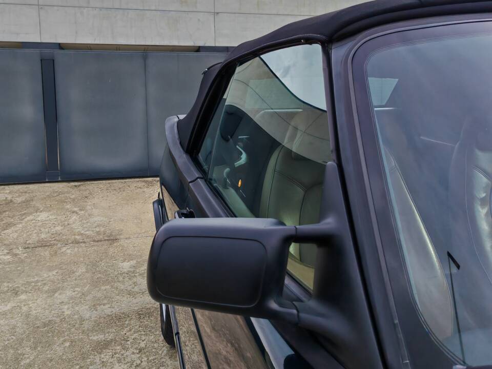 Image 17/44 of Saab 900 S (1992)