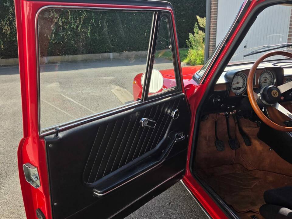 Image 36/50 of Alfa Romeo 2000 Berlina (1973)