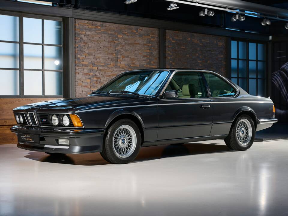 Bild 1/40 von BMW M 635 CSi (1984)